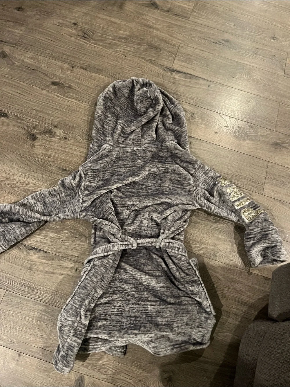 PINK Victoria's Secret Heathered Gray Plush Robe with Hood - Picture 5 of 6